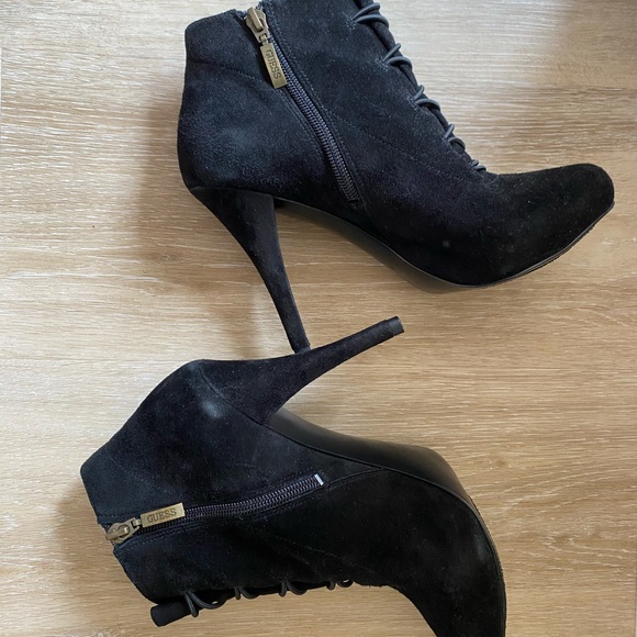 Guess Women Military Style Heeled Boots - Picture 9 of 10